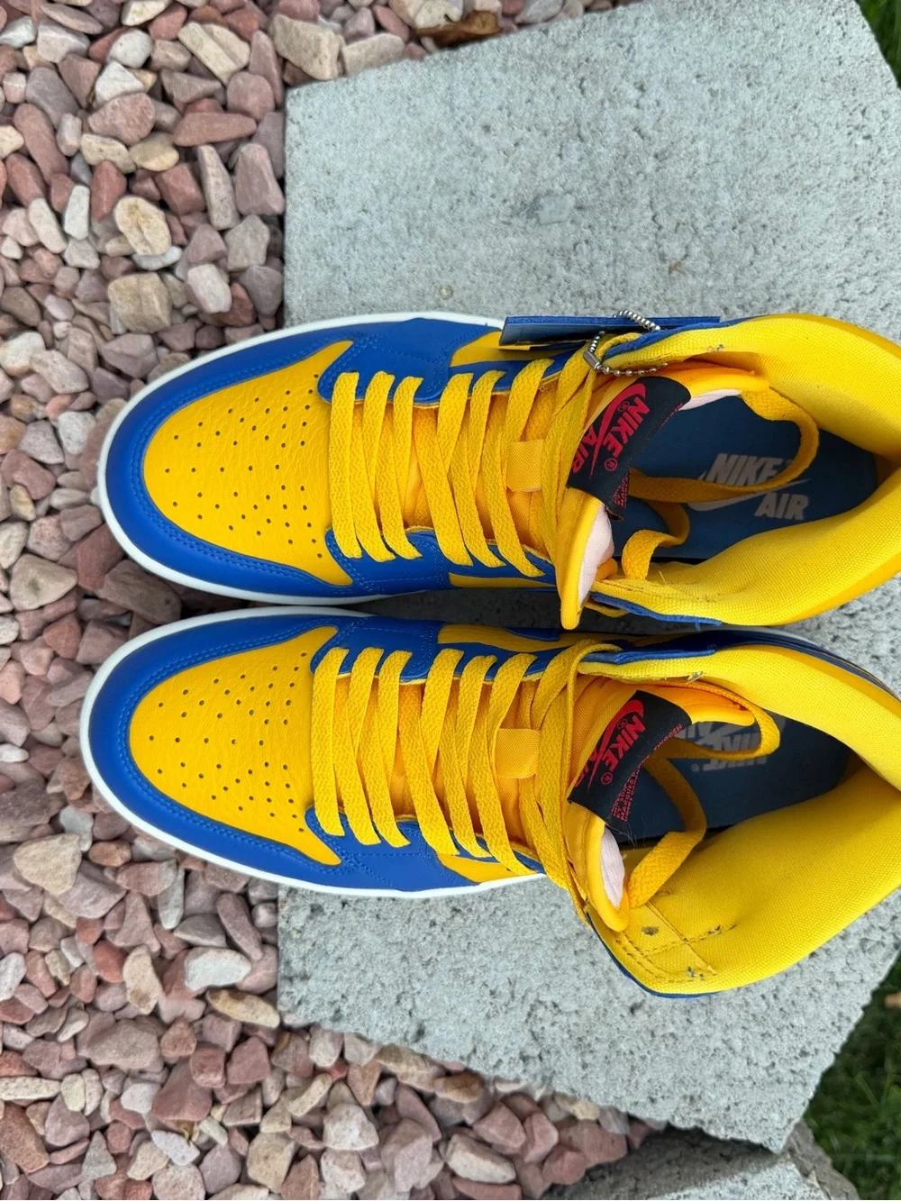 Nike Air Jordan 1 Retro Hi OG  Blue & Yellow WMNS Size 9